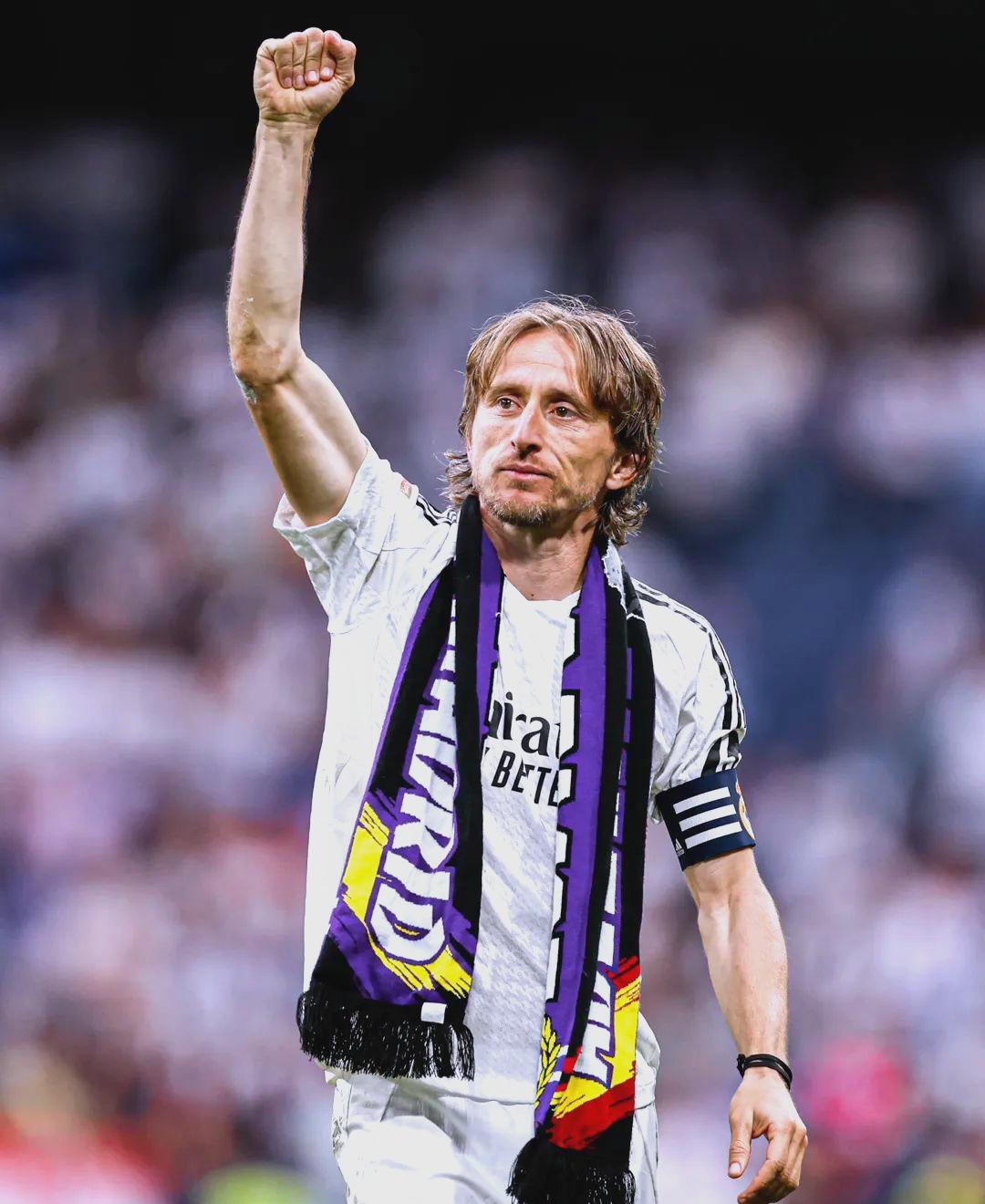 国足选帅时间线：9月5日公开选聘，今日邵佳一出任新帅