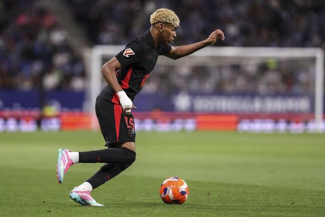 张帅转战福地再拔高个人排名，网友趣评：缺席全运会姐姐成大赢家